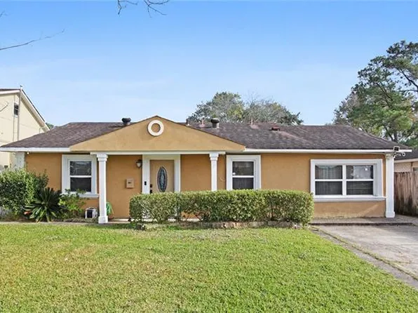 685 Bannerwood Dr, Gretna, LA 70056