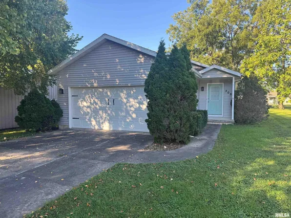 305 Pennsylvania Ave, Minier, IL 61759