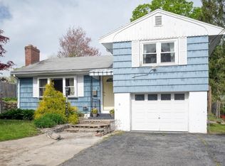 3 Clinton St, Taunton, MA 02780