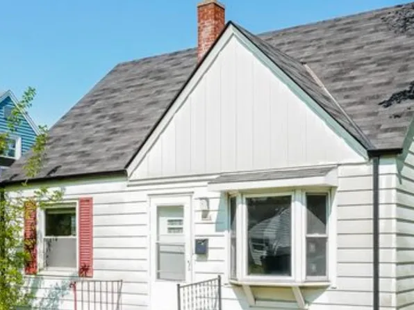 (undisclosed Address), Milwaukee, WI 53216