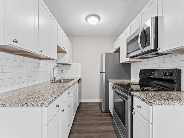 23200 Huron River Dr #8