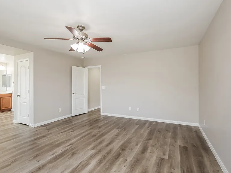 1417 Beams Ave — Photo 11