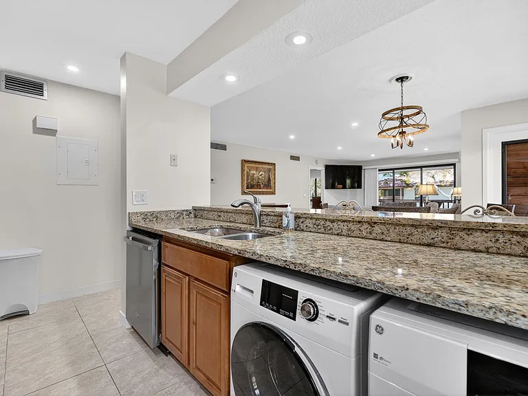 368 Brackenwood Cir — Photo 12