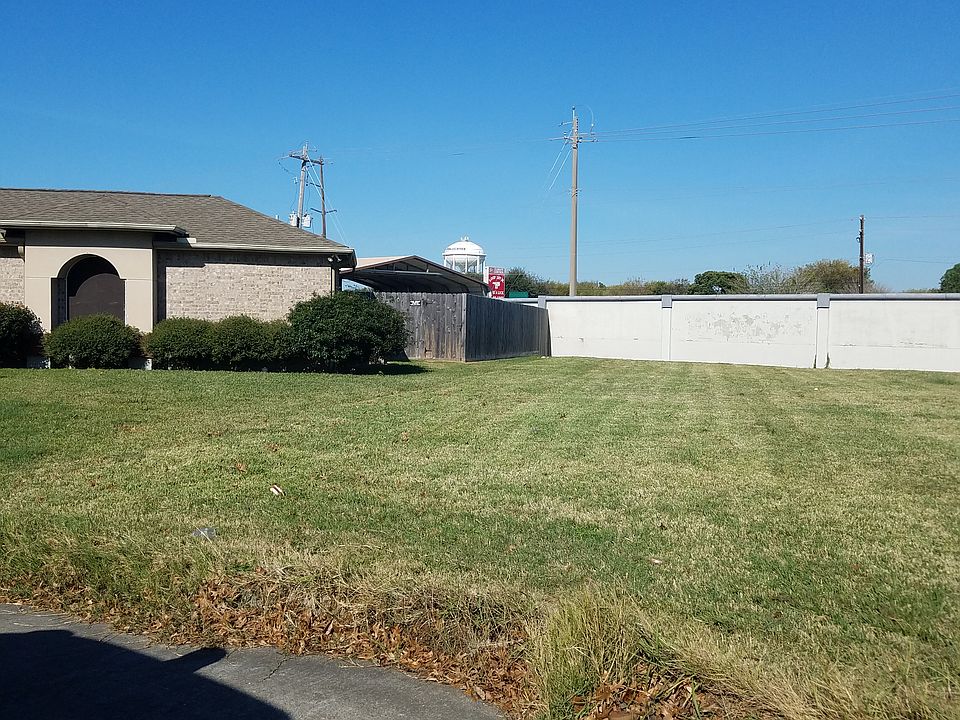 2nd image of 1856 24th Ave N