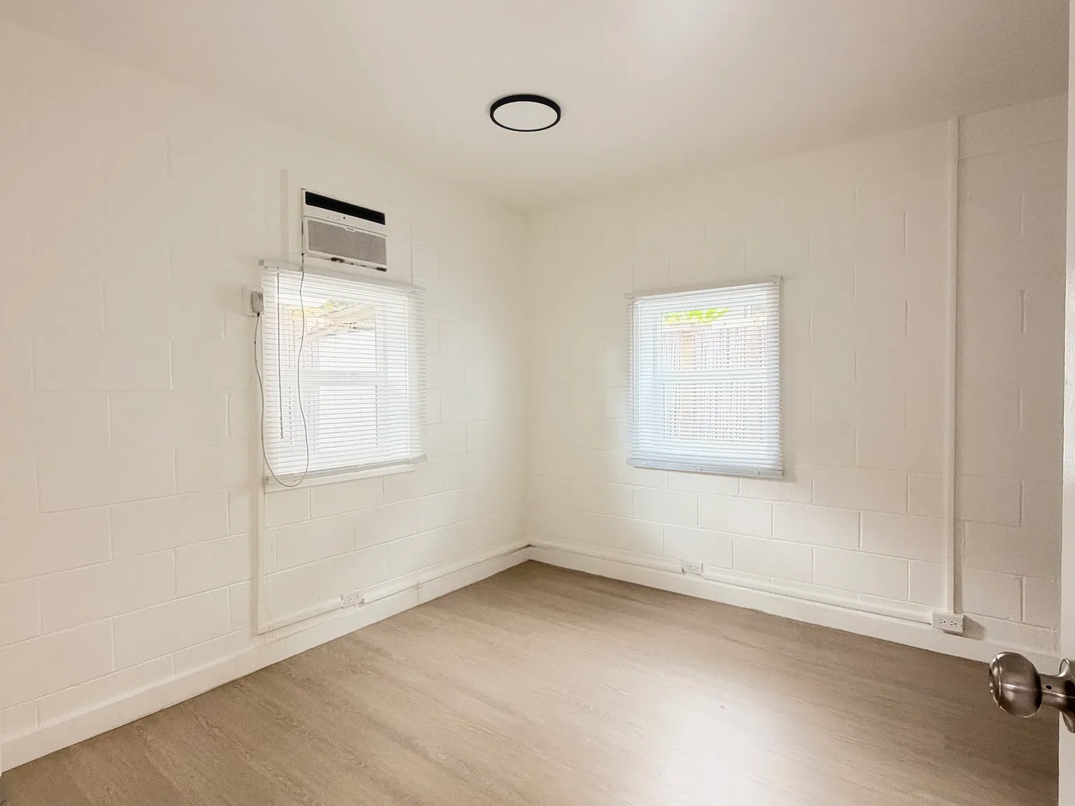 1 bed, 420 sqft, $1,500 — Photo 4