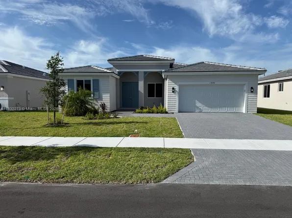 1884 NE 1st St, Homestead, FL 33033