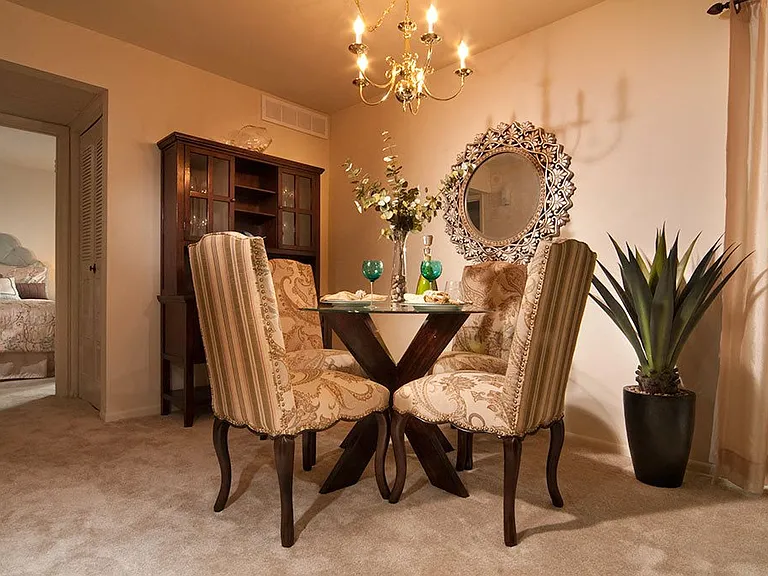 Mansfield Woods Apartments — Photo 5