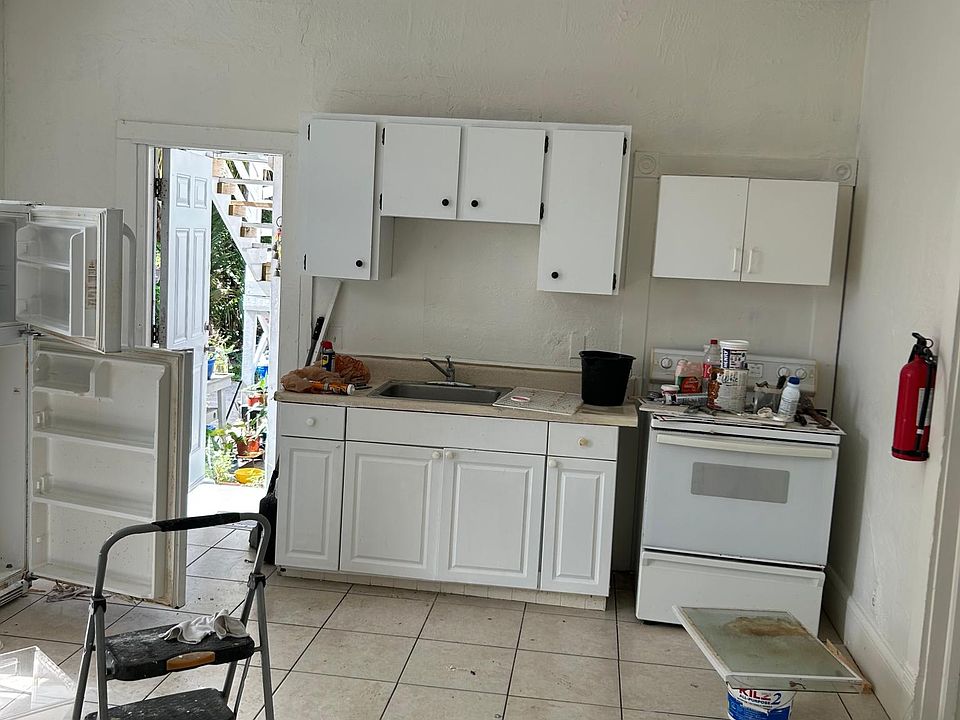 1st image of 340 S Palmetto Ave #2