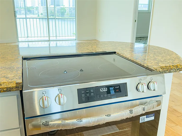 2861 Leonard Dr #F503 — Photo 11