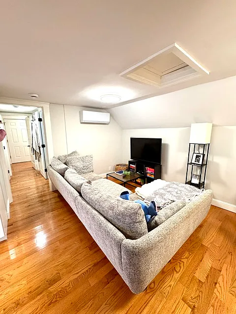 1 bed, 450 sqft, $1,775 — Photo 3
