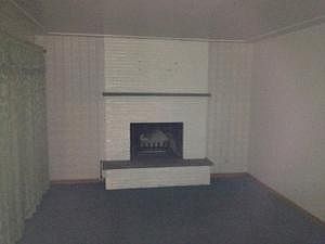 2nd image of 16083 School St