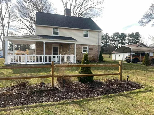 275 S Rd, Arthurdale, WV 26520