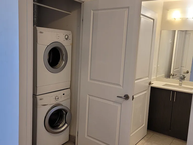 7900 Bathurst St #524 — Photo 12