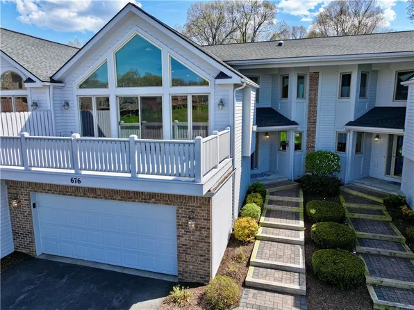 676 Midship Cir, Webster, NY 14580