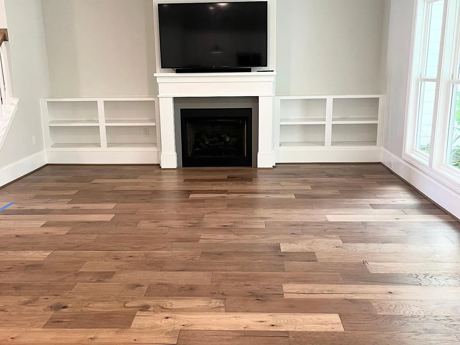 3 bed, 2.5 bath, 2413 sqft, $3,200 — Photo 3