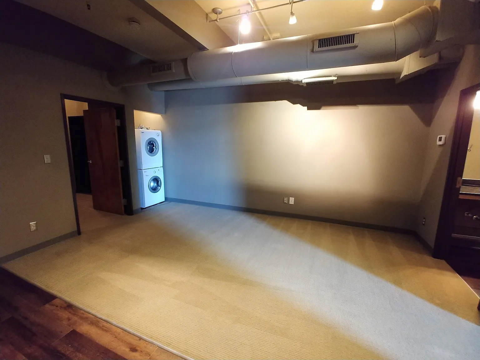 2 bed, 775 sqft, $1,600 — Photo 3