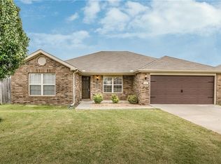 5402 SW Cherry Creek Rd, Bentonville, AR 72713
