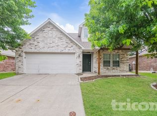 213 Oak Ridge Dr, Waxahachie, TX 75165