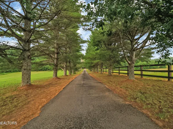 1541 Clear Creek Rd, Crossville, TN 38571