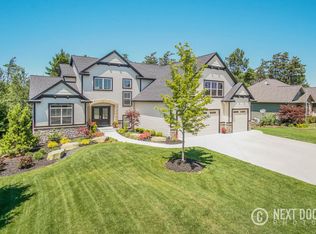 9135 Stillwater Dr, West Olive, MI 49460