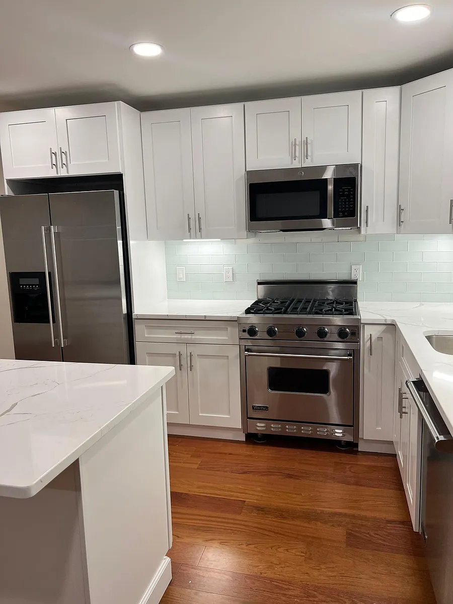 Building Photo - 180 Talbott St #101