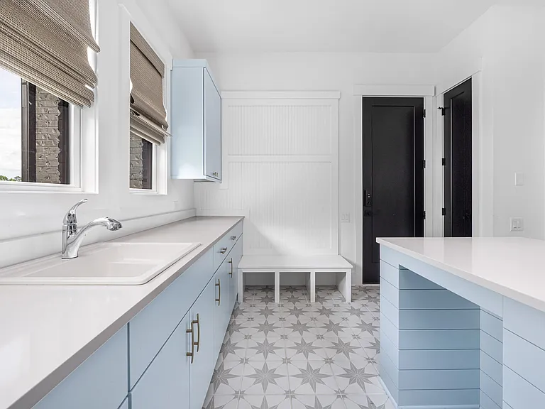 10119 Laurier Ln — Photo 48