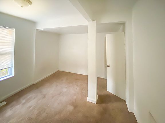 2nd image of 1044 Farmer St
