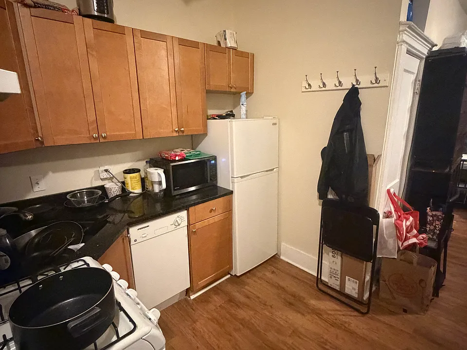 38 Hemenway St #43