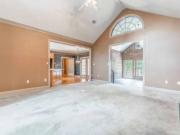 5th image of 21 Woodcrest Dr