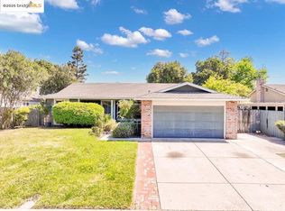 630 Heather Pl, Brentwood, CA
