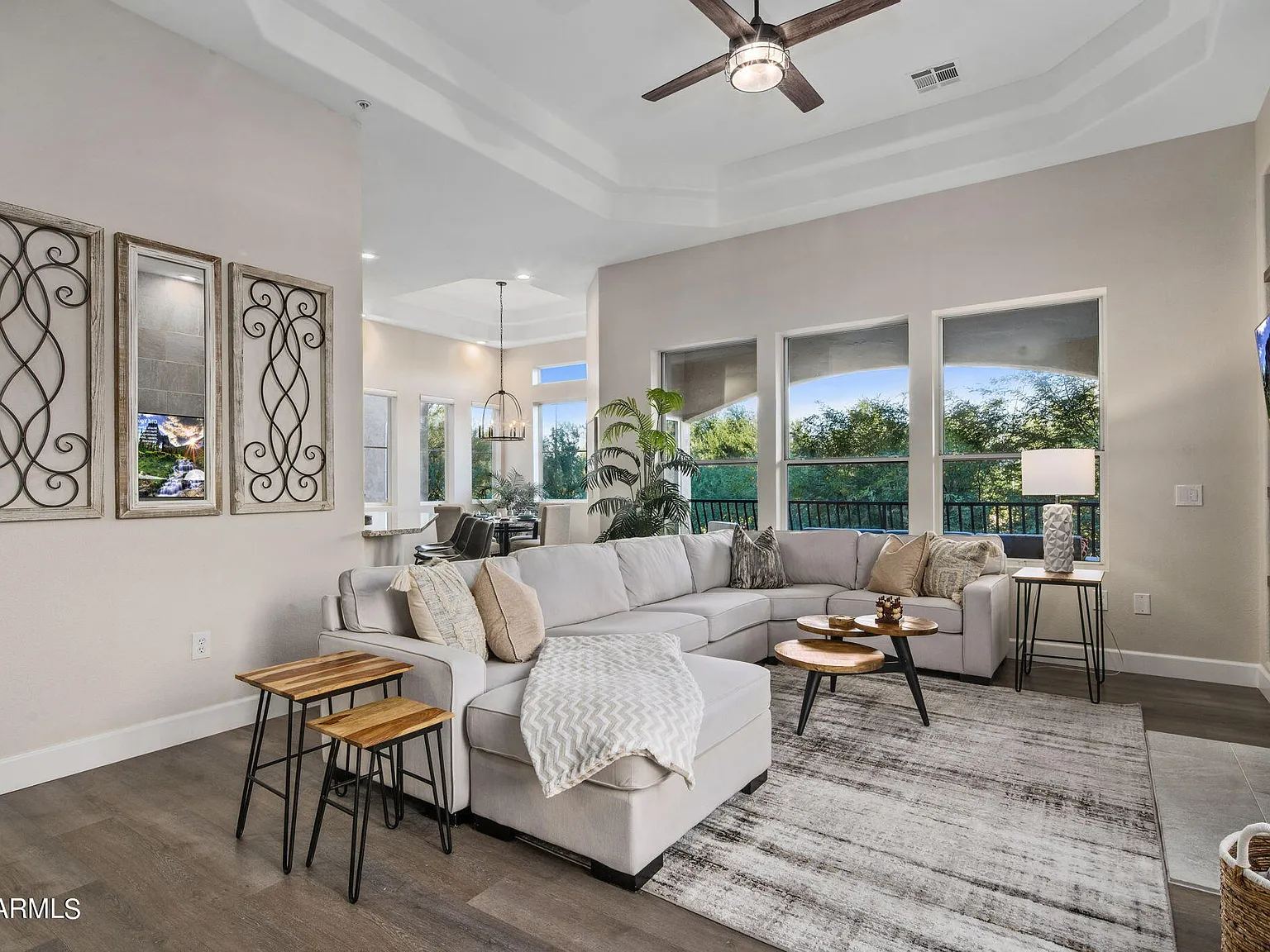 3 bed, 2.0 bath, 1819 sqft, $7,500 — Photo 4