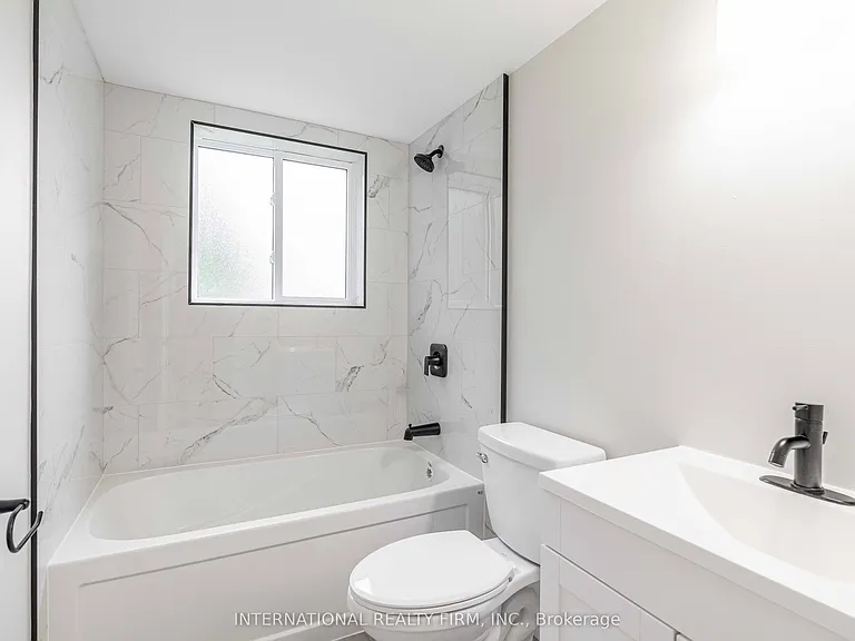 81 King Edward Ave #4 — Photo 8