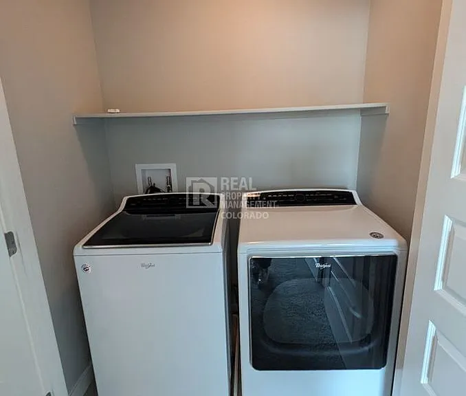 2378 S Troy Ct — Photo 21
