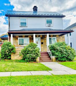 302 6th St, Windber, PA, 15963