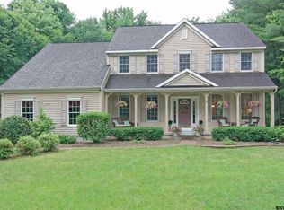 3 Bernini Dr, Clifton Park, NY 12065