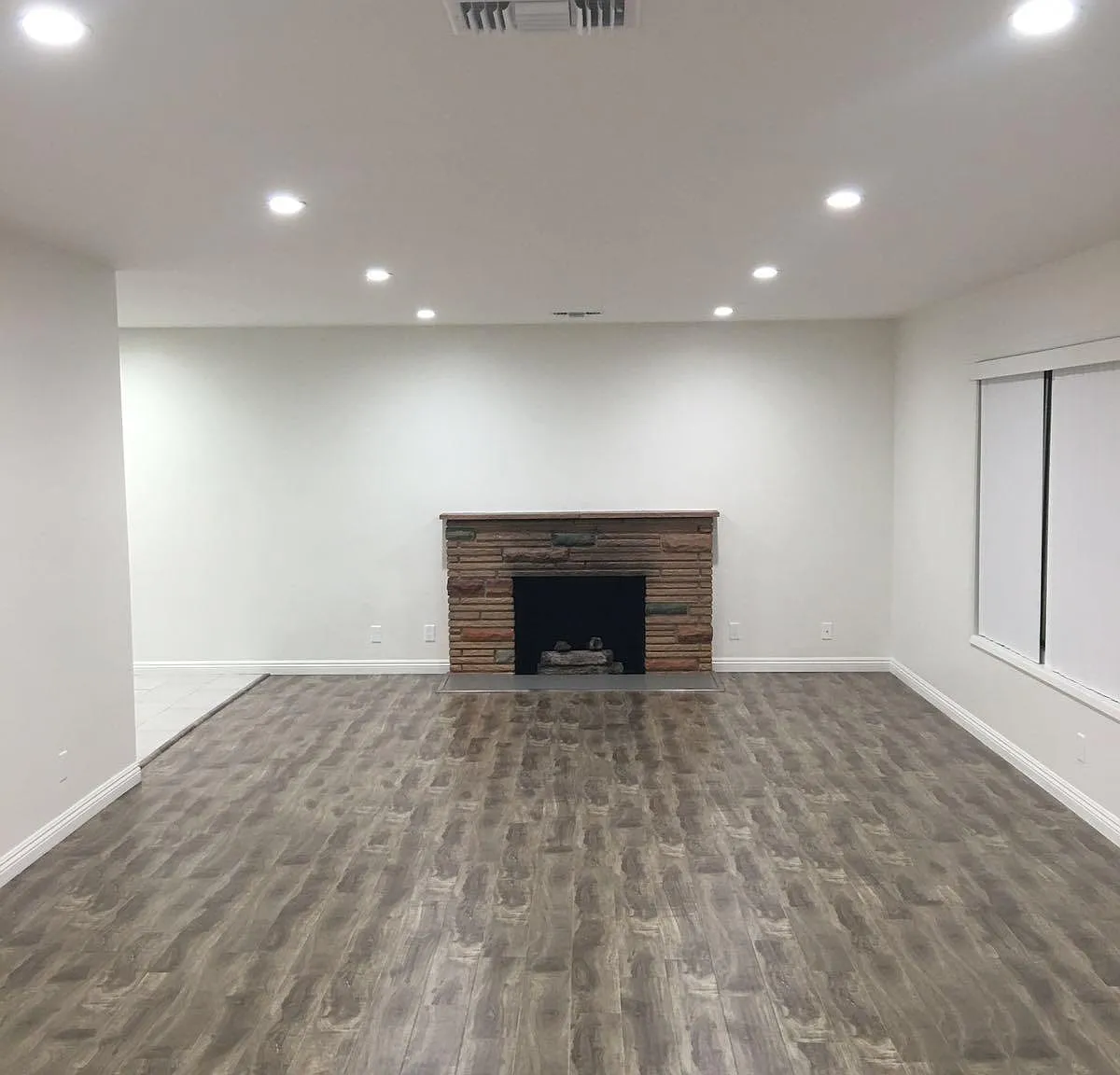 2323 Scott Rd — Photo 3