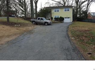 6 Teramar Way, White Plains, NY 10607