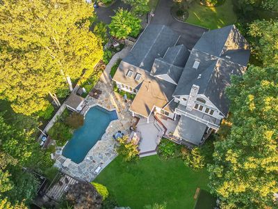 84 McCulloch Drive, Dix Hills, NY, 11746