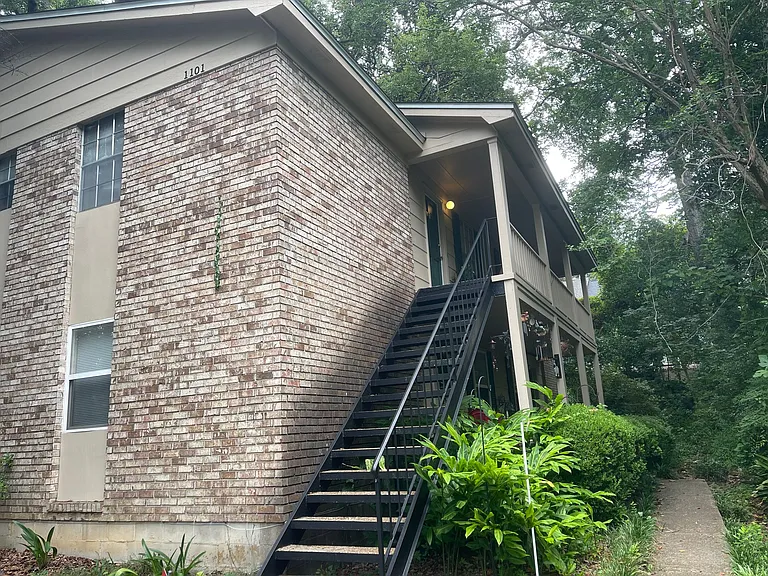 1101 Washington Ct #1 — Photo 2