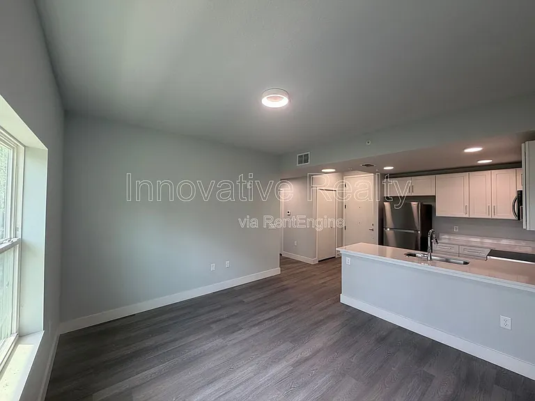 2240 Florida Dr #203 — Photo 4
