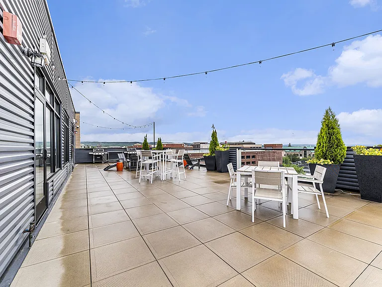 TC Lofts — Photo 16