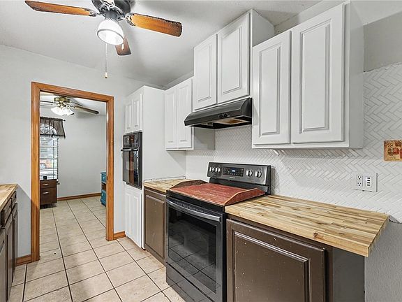 4th image of 1104 Live Oak Dr