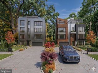 520 W 3rd St, Chester, PA