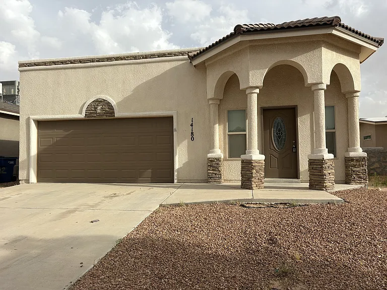 14180 Charles Pollock Ave — Photo 2