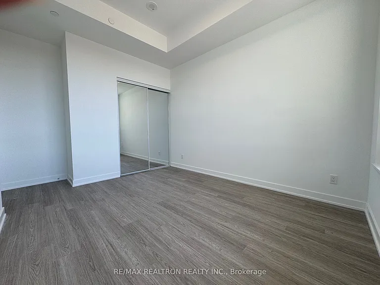 8188 Yonge St #631 — Photo 29
