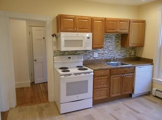 63 Oak St APT B, Needham, MA 02492