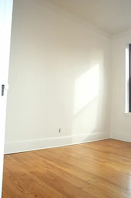 Rented by Tower Brokerage | media 10