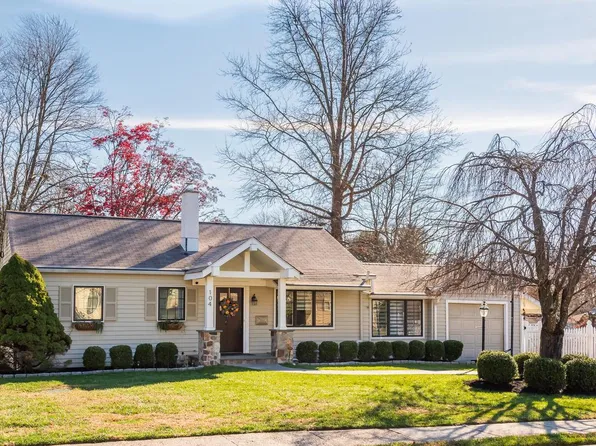 104 Gable Rd, Paoli, PA 19301