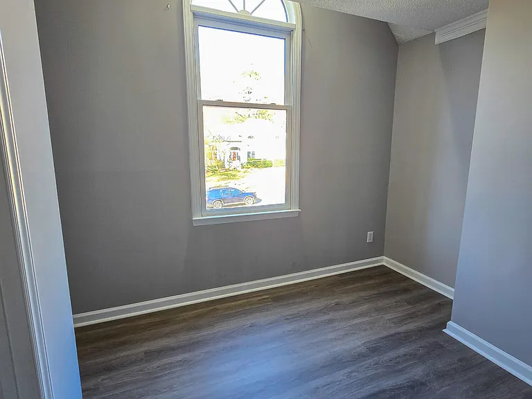 2205 Dungiven Ct — Photo 37