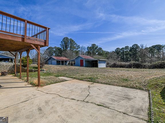 5th image of 1526 Cronic Town Rd